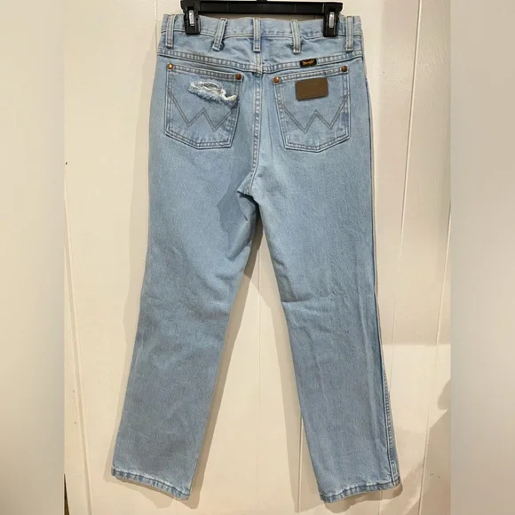 Wrangler Straight Leg High Rise Distressed Jeans - Picture 4 of 10